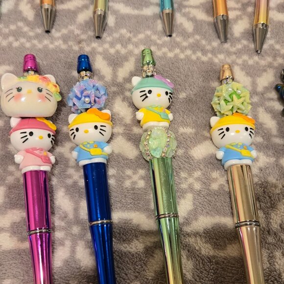 HELLO KITTY/HALLOWEEN INKPENS YOUR CHOICE 7$ EACH - Picture 5 of 6